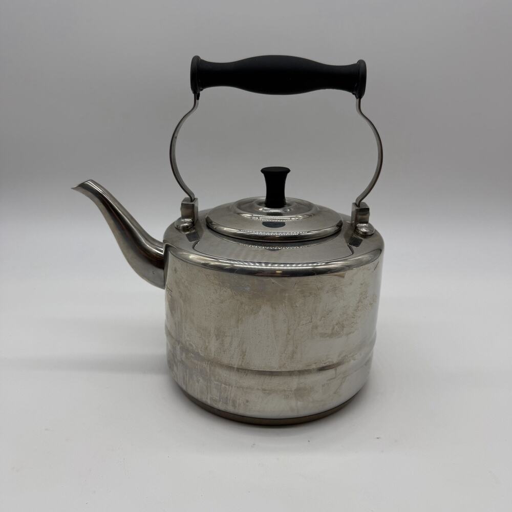 BonJour Tea Kettle 2qt/8C Stovetop Silver Stainless Steel Gooseneck Spout 53087